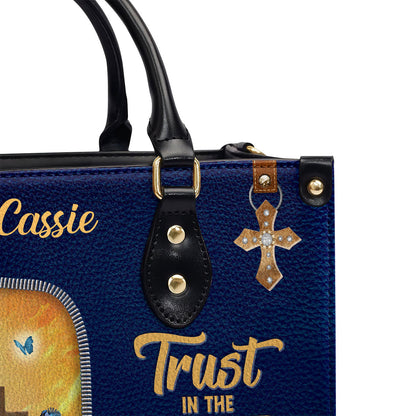 Trust In The Lord - Personalized Leather Handbag GMJSLB200101